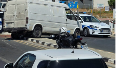 İki Kıbrıslı Türk’ün bulunduğu araç polis kovalamacası sonucu durdurulabildi