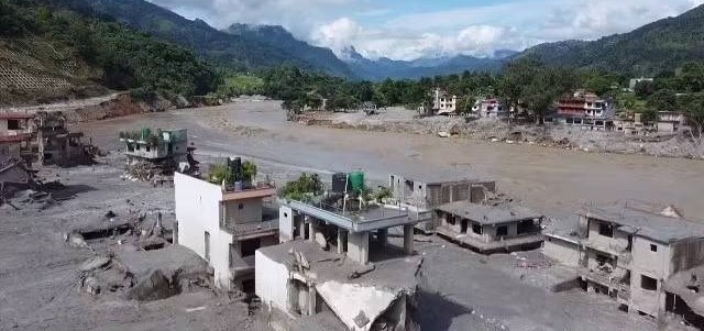 Nepal’deki selde hayatını kaybedenlerin sayısı 1342’ye çıktı
