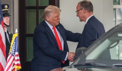 “AfD gerilimi”: Merz, Trump ile telefon görüşmesini erteledi