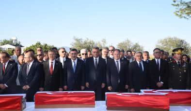 Kimlik tespiti tamamlanan 15 şehit Atlılar Şehitliği’nde defnedildi