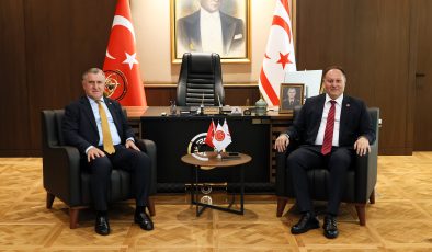 Öztürkler, Türkiye Spor Bakanı Bak’ı kabul etti