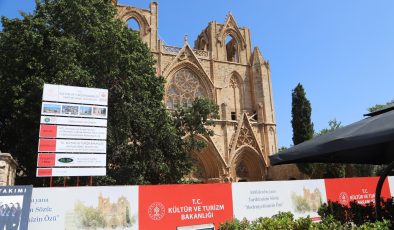 Lala Mustafa Paşa Camii ve Medresesi’ndeki restorasyon çalışmalarıyla ilgilı bilgilendirme toplantısı düzenlendi