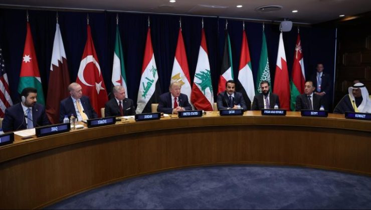 Trump, Körfez İşbirliği Konseyi üyesi ülke liderleri ve Erdoğan ile bir araya geldi