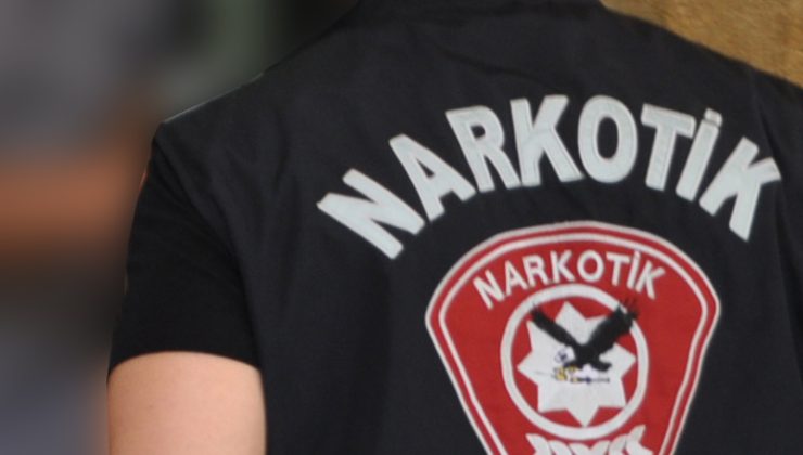 Lefkoşa ve Girne’de uyuşturucu, Ercan’da yeşil reçeteli ilaç bulundu