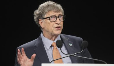 Bill Gates’ten yapay zeka uyarısı: “Milyarca kişinin ölümüne yol açabilir”