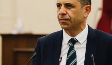 Özersay: “Hükümet KKTC’ye uzanan fon krizi konusunda ne yapıyor kamuoyuna açıklasın”