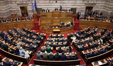 Yunanistan’da PASOK’tan hükümete, “silahlanma programlarında şeffaflık ve hesap verebilirlik” çağrısı
