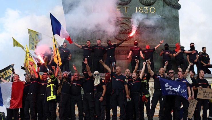 Fransa’da eğitim koşullarının iyileştirilmesini isteyen liselilerin eylemlerinde 400’den fazla gözaltı