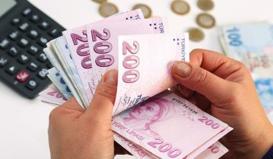 Ekonomik örgütler, emeklilere yapılacak ödemenin etkileri konusunda açıklama talep etti