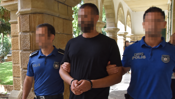 Birinci Derece Askeri Yasak Bölgeyi İhlal ve Gizlice Girme, Yetkili Makamdan İzinsiz KKTC Topraklarından Ayrılma ve uyuşturucu madde tasarrufu suçlarından tutuklanan M.A.U. yeniden Lefkoşa Kaza Mahkemesi’ne çıkarıldı