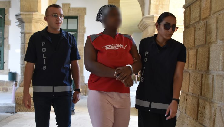 Lefkoşa’da meydana kanunsuz uyuşturucu madde tasarruf suçundan tutuklanan zanlı O.G.E. yeniden mahkeme huzuruna çıkarıldı.