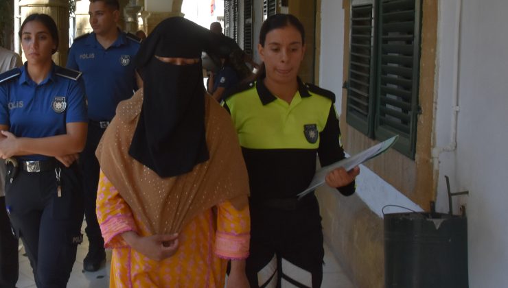 Başpınar Lefkoşa’da meydana gelen “İzinsiz Ateş Yakmak ve İhmalkâr Eylemde Bulunma” suçlarından tutuklanan zanlı S.N.B. yeniden mahkeme huzuruna çıkarıldı.
