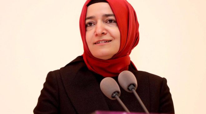 AK Partili Fatma Betül Sayan Kaya istifa etti! Savcılık jet hızıyla düğmeye bastı