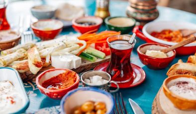 Araştırma, paylaşılan öğünlerin depresyon ve bunama riskini azaltabileceğini gösterdi