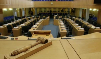Devlet memuruna bin dönümlük Kıbrıs Türk tarım arazisi