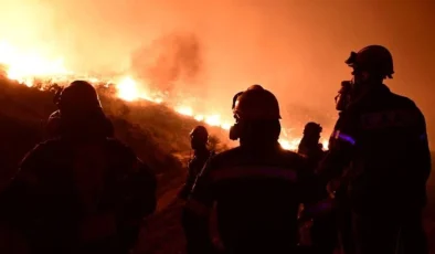 Yunanistan’dan Güney Kıbrıs’a 21 itfaiyeci gönderildi
