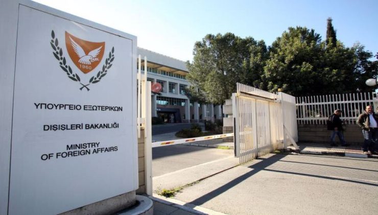 Rum Dışişleri Bakanlığı, ABD’nin silah ambargosunu kaldırılma kararını uzatmasını memnuniyetle karşıladı