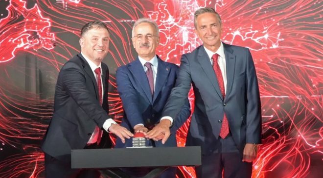 İzmir’e 300 milyon $’lık veri merkezi! Vodafone ve DAMAC Digital’den dev yatırım