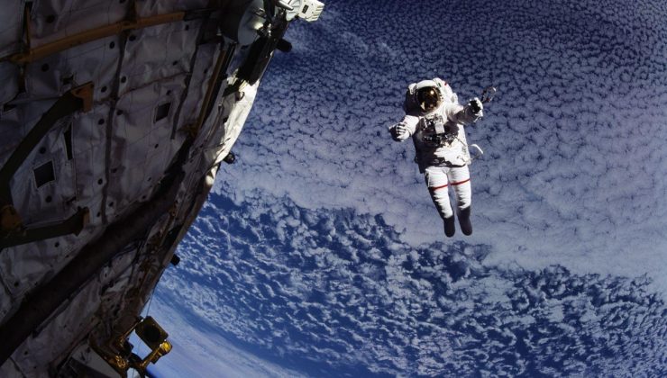 Uzay uçuşu bazı bakterileri daha patojenik yapıp astronotları hasta edebilir