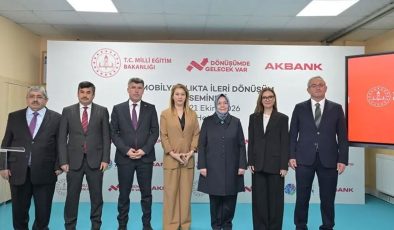 1.080 öğretmen gençleri yetiştirecek! MEB ve Akbank ileri dönüşümü mesleki eğitime taşıyor