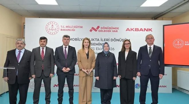 1.080 öğretmen gençleri yetiştirecek! MEB ve Akbank ileri dönüşümü mesleki eğitime taşıyor