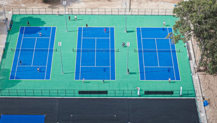 Gazimağusa’da tenis kompleksi projesinin ilk etabında altı kort tamamlandı