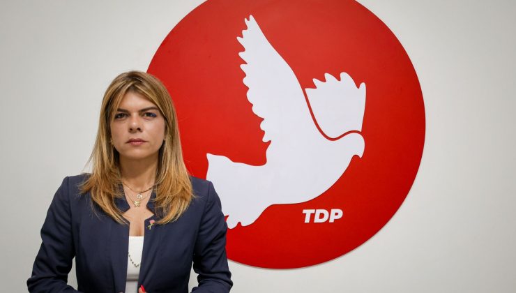 Öztabay: “Kamu adına görev yapan herkes gazetecilerin sorularına açık olmak zorunda”