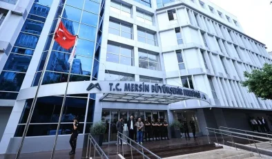 Mersin’deki yolsuzluk soruşturmasında Vahap Seçer ve 2 belediye başkanı tutuklandı