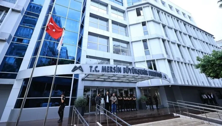Mersin’deki yolsuzluk soruşturmasında Vahap Seçer ve 2 belediye başkanı tutuklandı