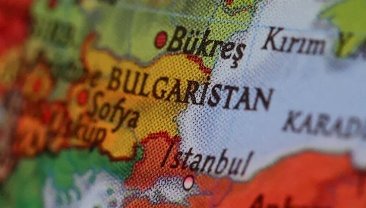 Bulgaristan’ın Karadeniz açıklarında İHA saldırısına uğrayan iki gemiden biri battı