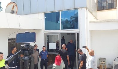 El-Sen grevinde üçüncü gün… Kıb-Tek yönetimi ile El-Sen heyeti görüşüyor
