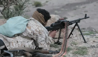 Yemen ordusu: “Husiler son 24 saatte 2 bin 750’den fazla saldırıyla hedef alındı”