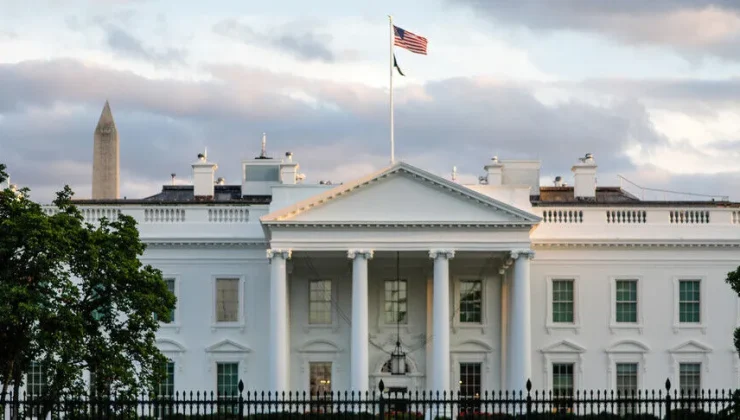 Beyaz Saray’ın yeni sözcüsü, Trump’ın iletişim danışmanlarından Katie Zacharia oluyor