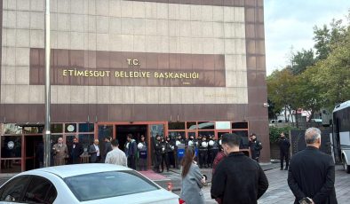 Etimesgut Belediyesi’ne yeni operasyon: Başkan yardımcıları dahil 25 gözaltı