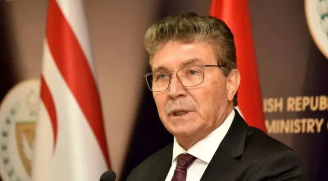 Üstel: “Yeni dönemde çocuklu ailelerimize yönelik üç yeni projeyi daha hayata geçireceğiz”