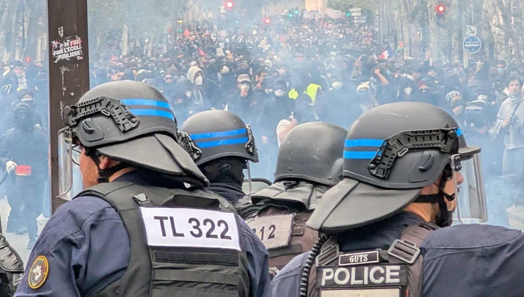 Fransa’daki lise eylemlerinde 4’ü ağır yaralanmayla ilgili 36 polis şiddeti soruşturması açıldı