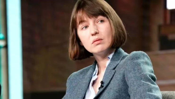 Sally Rooney’nin kitapları, Palestine Action’a desteği nedeniyle İngiltere’de satıştan kaldırılıyor