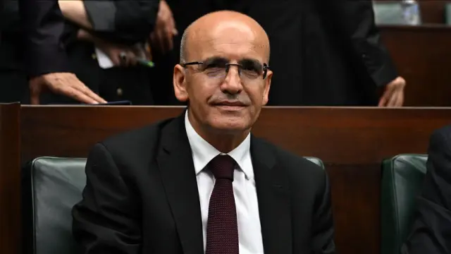 Şimşek’ten fon açıklaması: “Yasal düzenlemeleri 2027 yılı başına kadar tamamlamayı planlıyoruz”