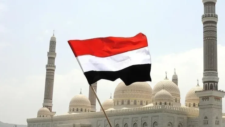 Arap Koalisyonu: “Yemen’de Husilere ait 2 balistik füze rampası imha edildi”