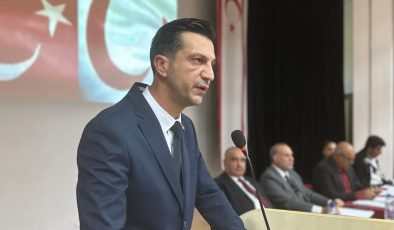 Büsküvütçü, Facebook hesabının askıya alındığını duyurdu