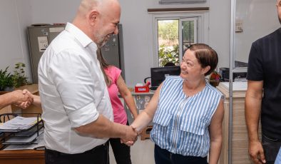 Bozkurt, Gazimağusa Serbest Limanı, Limanlar Dairesi ve Liman İşçileri Şirketi’ni ziyaret etti
