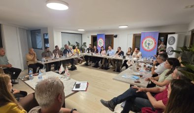 Halkın Partisi, Kıbrıs Türk Eczacılar Birliği ile bir araya geldi