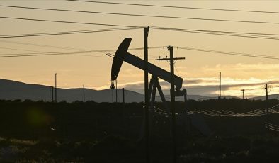 Brent petrolün varili 110,34 dolardan işlem görüyor