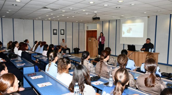 KHYD iş birliğinde kadın polis mensuplarına yönelik konferans düzenlendi