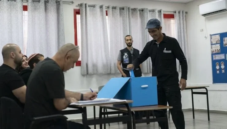 İsrail seçimlerinde “çift zarf” oyları hariç sandıkların hepsinin sayımı tamamlandı