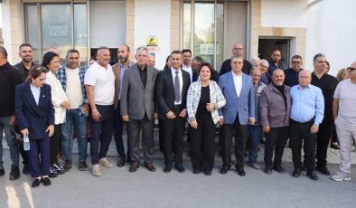 Başbakan Üstel, Dikmen’de Belediye başkan adayı ve vatandaşlarla buluştu