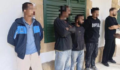 Gönyeli’de izinsiz ikamet eden 5 kişi tutuklandı