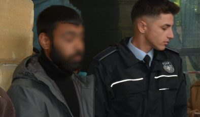 Ev açma ve sirkat suçlarından yargılanan iki gence hapis cezası