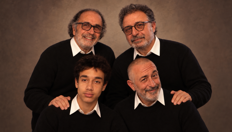 Cem Yılmaz’dan aile pozu! “Allah saklasın” notuyla paylaştı