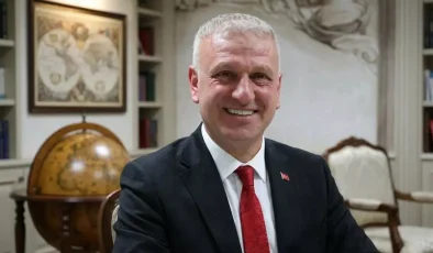 Cumhurbaşkanı Başdanışmanı Oktay Saral’ın görevden alındığı iddia edildi